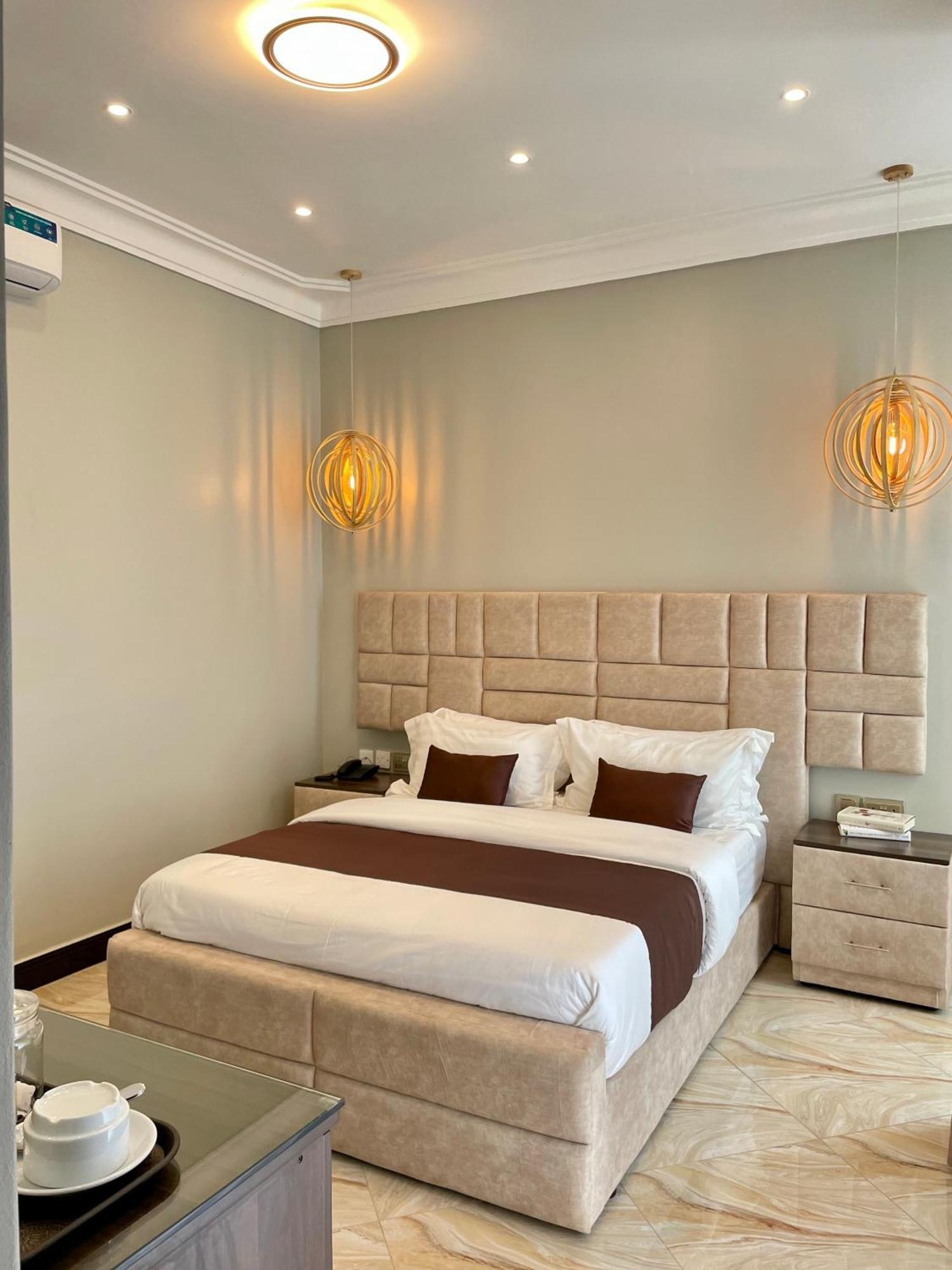 مبيت وإفطار كامبالا The Nook Boutique المظهر الخارجي الصورة